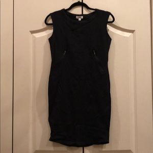 Women’s black LNA shift dress